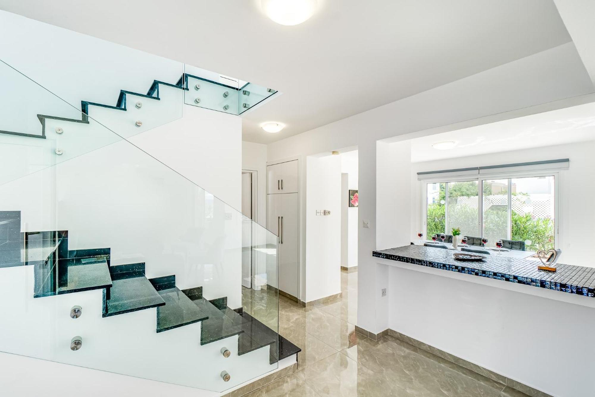 Beach Front Aqua Marina By Ezoria Villas Paralimni Exterior foto